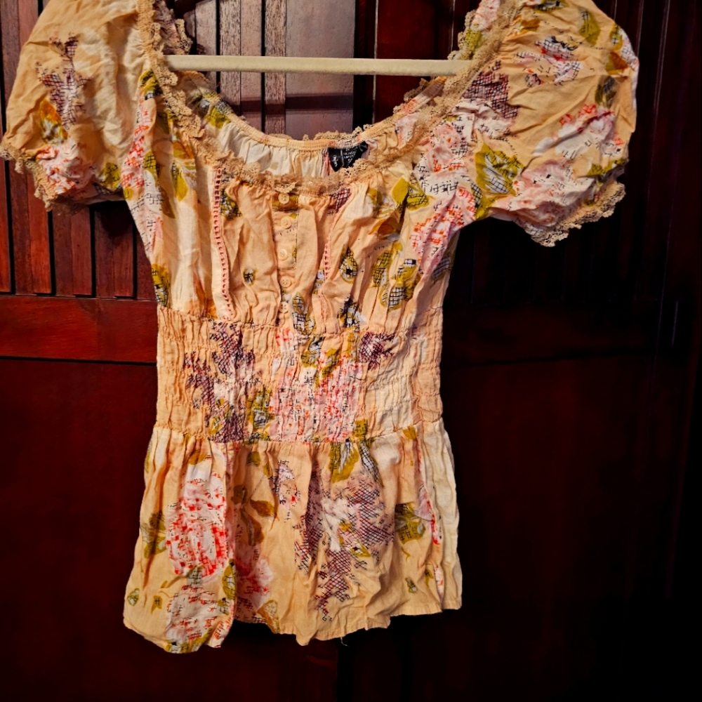 Peasant Top